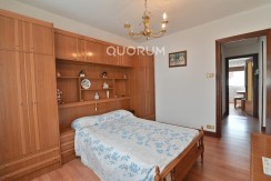 Piso Con Ascensor De 3 Habitaciones Y Balcón En El Centro De Usansolo