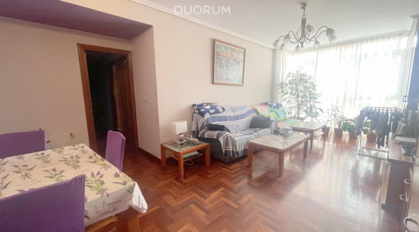 Piso de 3 Habitaciones Y 2 Baños Con Garaje Y Trastero En Otxarkoaga