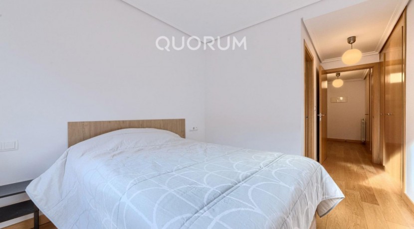 Precioso Piso Seminuevo De 1 Dormitorio Con Ascensor Cota Cero y Garaje y Trastero Incluido En Zona Miribilla