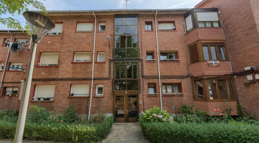 QUORUM VENDE EN EXCLUSIVA: Piso de 3 habitaciones en San Fuentes.