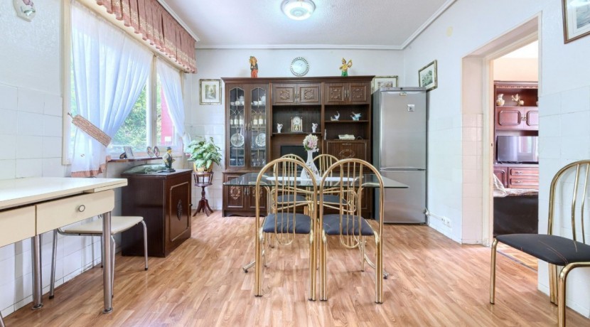 QUORUM VENDE EN EXCLUSIVA: Piso de 3 habitaciones en San Fuentes.