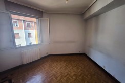 Se Vende Piso De 2 Habitaciones Y Un Baño Muy Centrico En Portugalete Con Provision De Ascensor