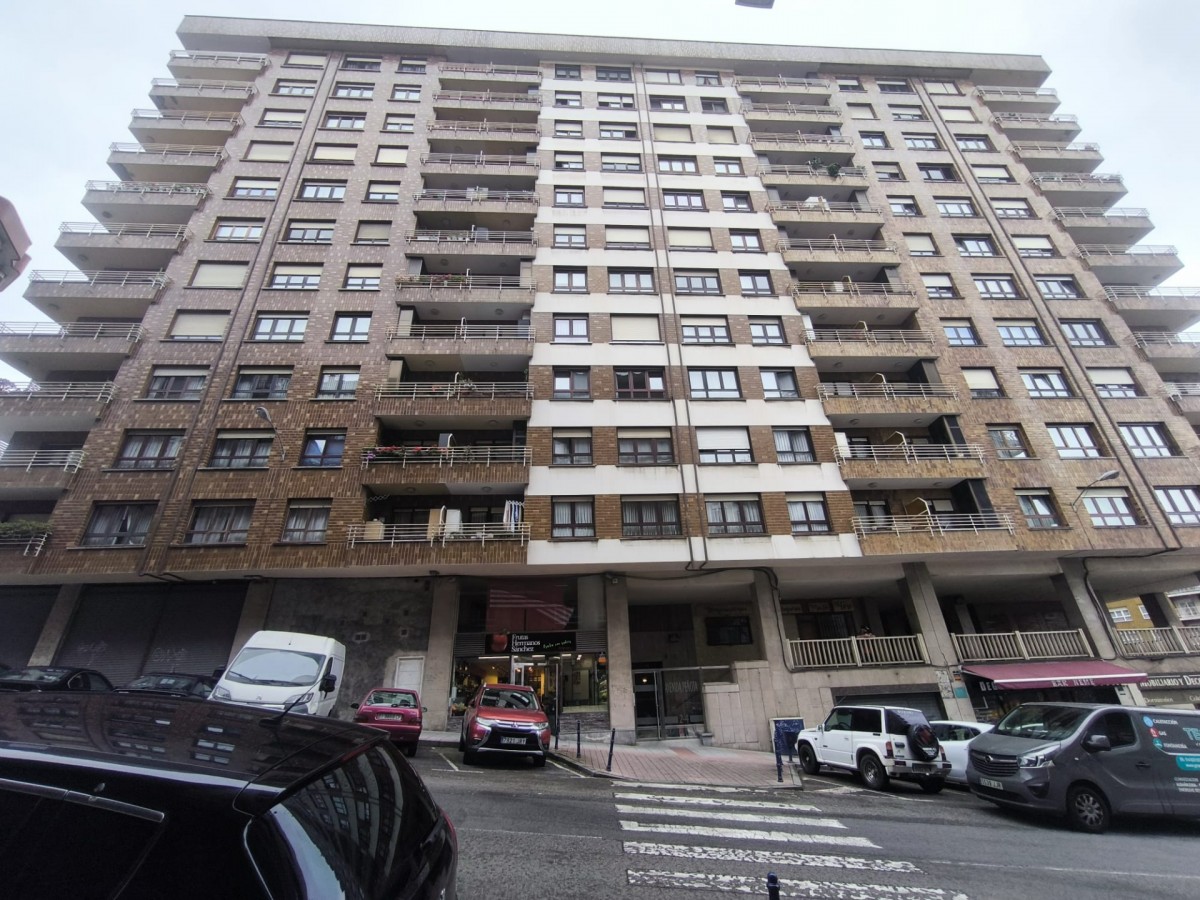 Se Vende Piso En Peñota De 3 Habitaciones Y 2 Baños Con Parcela De Garaje