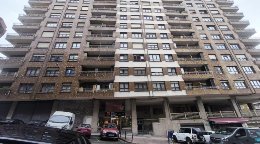 Se Vende Piso En Peñota De 3 Habitaciones Y 2 Baños Con Parcela De Garaje