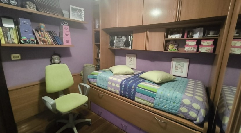 Se Vende Piso En Peñota De 3 Habitaciones Y 2 Baños Con Parcela De Garaje