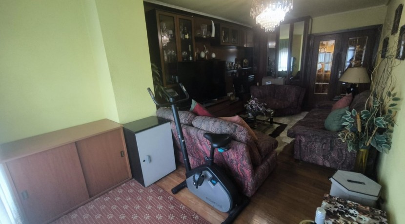 Se Vende Piso En Peñota De 3 Habitaciones Y 2 Baños Con Parcela De Garaje