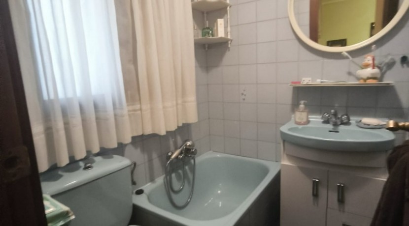 Se Vende Piso En Peñota De 3 Habitaciones Y 2 Baños Con Parcela De Garaje