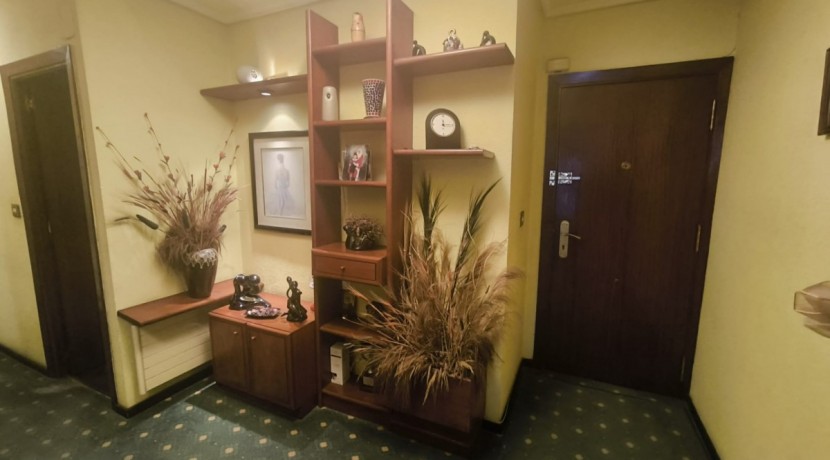 Se Vende Piso En Peñota De 3 Habitaciones Y 2 Baños Con Parcela De Garaje