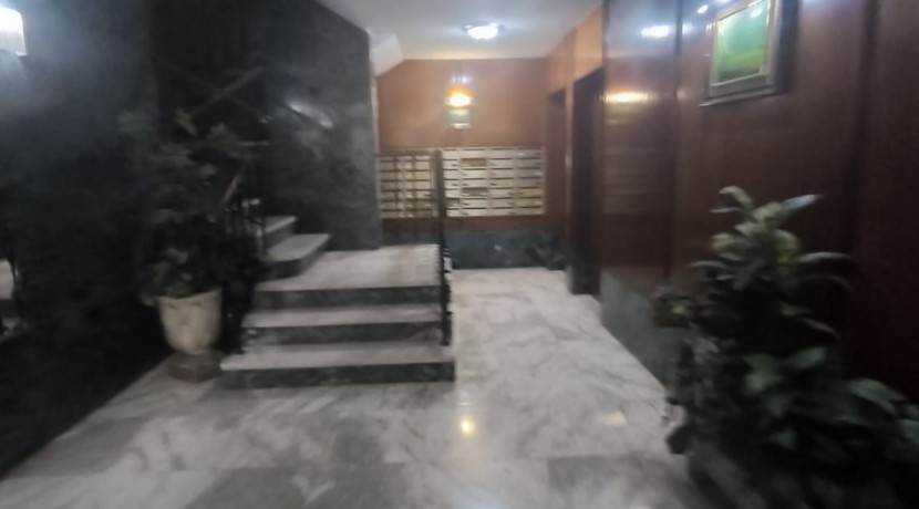 Se Vende Piso En Peñota De 3 Habitaciones Y 2 Baños Con Parcela De Garaje