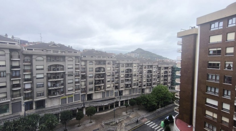 Se Vende Piso En Peñota De 3 Habitaciones Y 2 Baños Con Parcela De Garaje