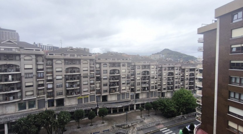 Se Vende Piso En Peñota De 3 Habitaciones Y 2 Baños Con Parcela De Garaje
