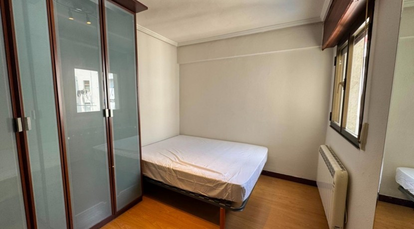 TRES HABITACIONES CON TERRAZA EN EL CENTRO DE BARAKALDO