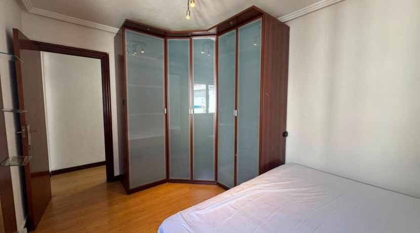 TRES HABITACIONES CON TERRAZA EN EL CENTRO DE BARAKALDO