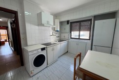 TRES HABITACIONES CON TERRAZA EN EL CENTRO DE BARAKALDO