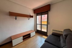 TRES HABITACIONES CON TERRAZA EN EL CENTRO DE BARAKALDO