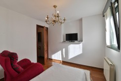 Adosado De 3 Habitaciones Y Jardín En Olabarrieta