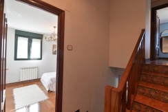 Adosado De 3 Habitaciones Y Jardín En Olabarrieta