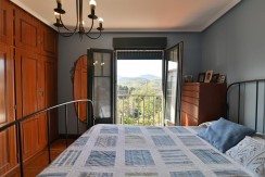 Adosado De 3 Habitaciones Y Jardín En Olabarrieta