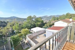 Adosado De 3 Habitaciones Y Jardín En Olabarrieta