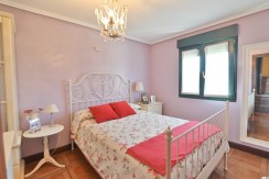 Adosado De 3 Habitaciones Y Jardín En Olabarrieta