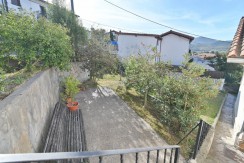 Adosado De 3 Habitaciones Y Jardín En Olabarrieta