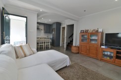 Adosado De 3 Habitaciones Y Jardín En Olabarrieta