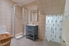 Adosado De 3 Habitaciones Y Jardín En Olabarrieta
