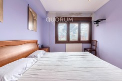 Amplio Piso con Gran Altura y Luminoso De 4 Dormitorios Con Balcón, Ascensor y Garaje y Trastero incluidos en Zona Txurdinaga