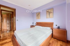 Amplio Piso con Gran Altura y Luminoso De 4 Dormitorios Con Balcón, Ascensor y Garaje y Trastero incluidos en Zona Txurdinaga