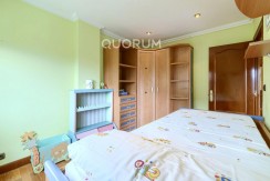 Amplio Piso con Gran Altura y Luminoso De 4 Dormitorios Con Balcón, Ascensor y Garaje y Trastero incluidos en Zona Txurdinaga
