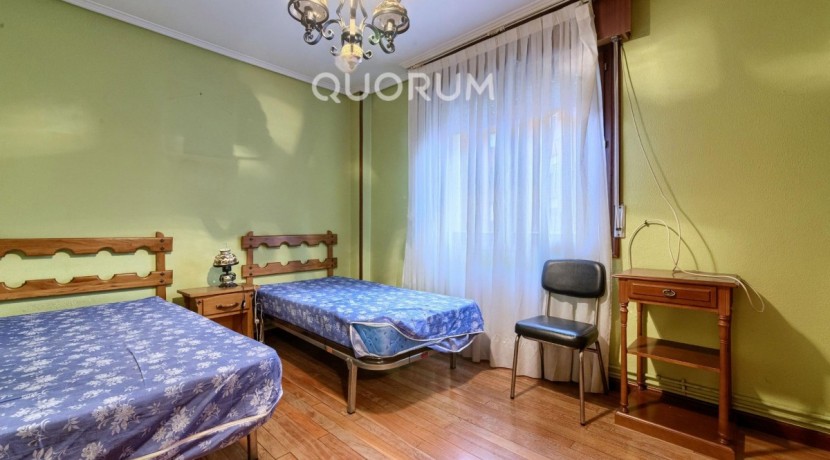 Amplio Piso De 3 Dormitorios y 2 Baños Con Amplio Balcón y Ascensor Cota Cero En Zona San Miguel