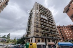 Amplio Piso De 3 Dormitorios y 2 Baños Con Amplio Balcón y Ascensor Cota Cero En Zona San Miguel