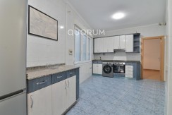 Amplio Piso Sin Amueblar En Algorta