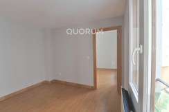 Amplio Piso Sin Amueblar En Algorta