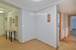 Amplio Piso Sin Amueblar En Algorta
