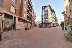 Amplio Piso Sin Amueblar En Algorta