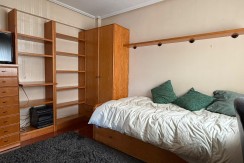 Amplio Piso y Luminoso De 4 Dormitorios y 2 Baños Con Ascensor Cota 0, Balcón y Garaje Opcional En Zona Ayuntamiento
