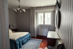 Amplio Piso y Luminoso De 4 Dormitorios y 2 Baños Con Ascensor Cota 0, Balcón y Garaje Opcional En Zona Ayuntamiento