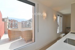 Apartamento con terraza en el centro