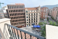 Apartamento con terraza en el centro