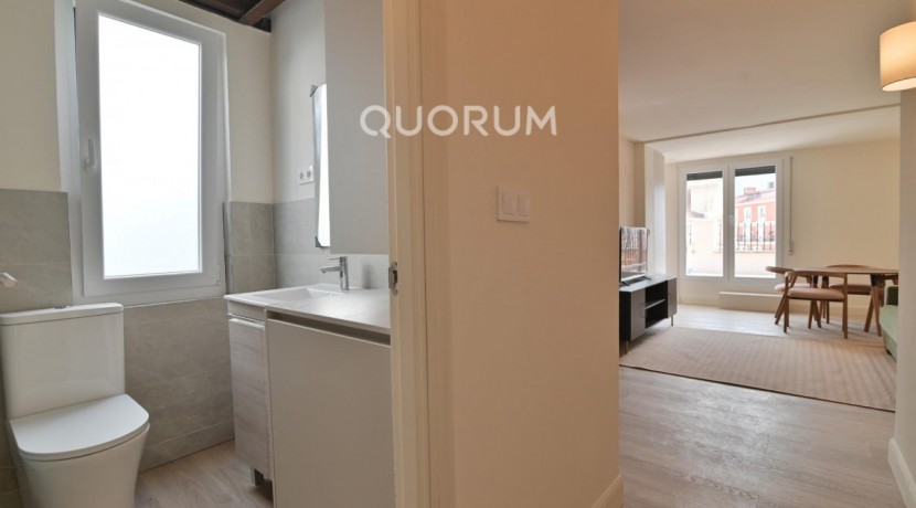 Apartamento con terraza en el centro
