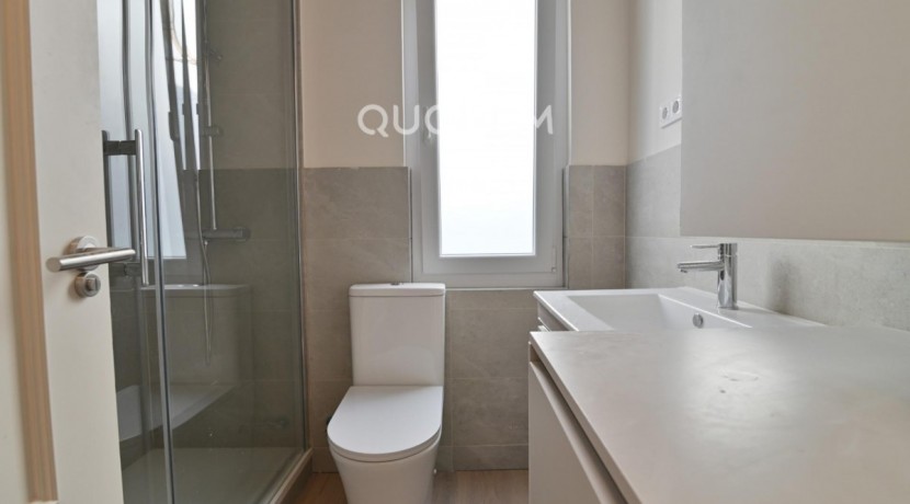Apartamento con terraza en el centro