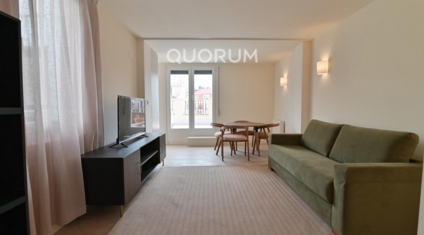 Apartamento con terraza en el centro