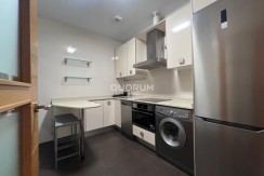 Apartamento en Abando Interior con terraza Contrato de Temporada