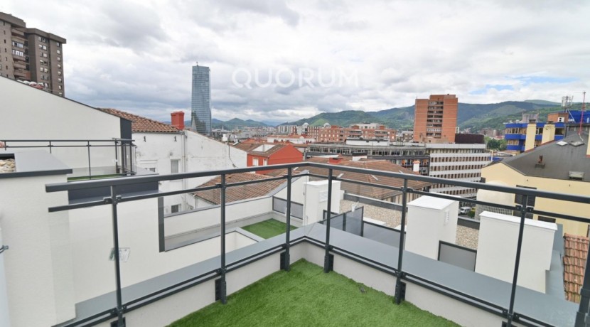 Atico De Obra Nueva en Deusto Living