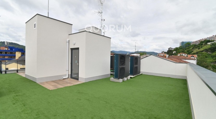 Atico De Obra Nueva en Deusto Living