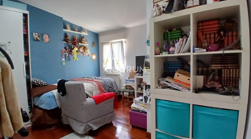 Buhardilla Con Encanto de 2 Habitaciones