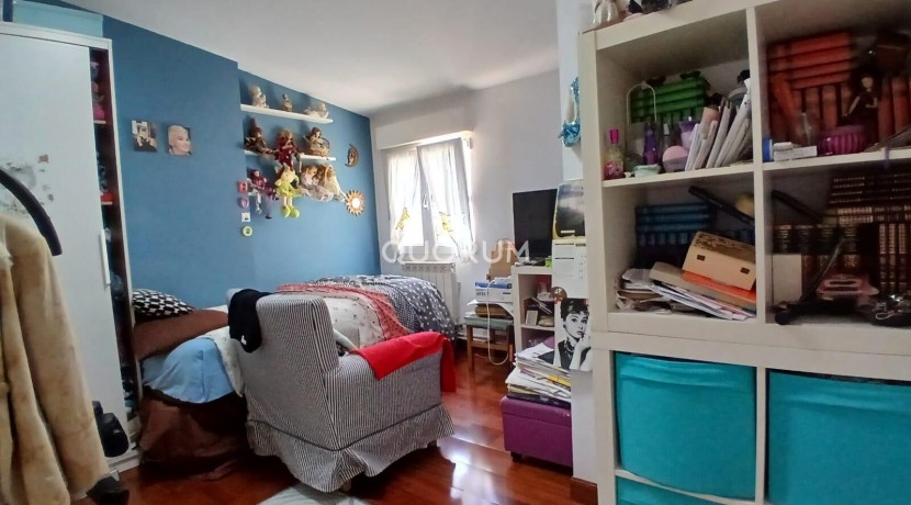 Buhardilla Con Encanto de 2 Habitaciones