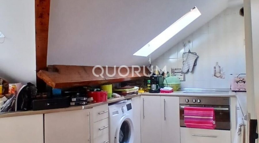 Buhardilla Con Encanto de 2 Habitaciones