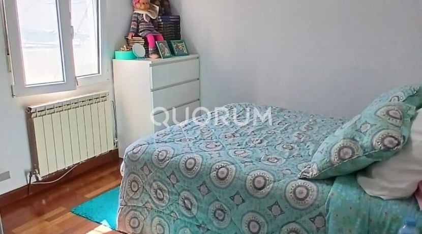 Buhardilla Con Encanto de 2 Habitaciones